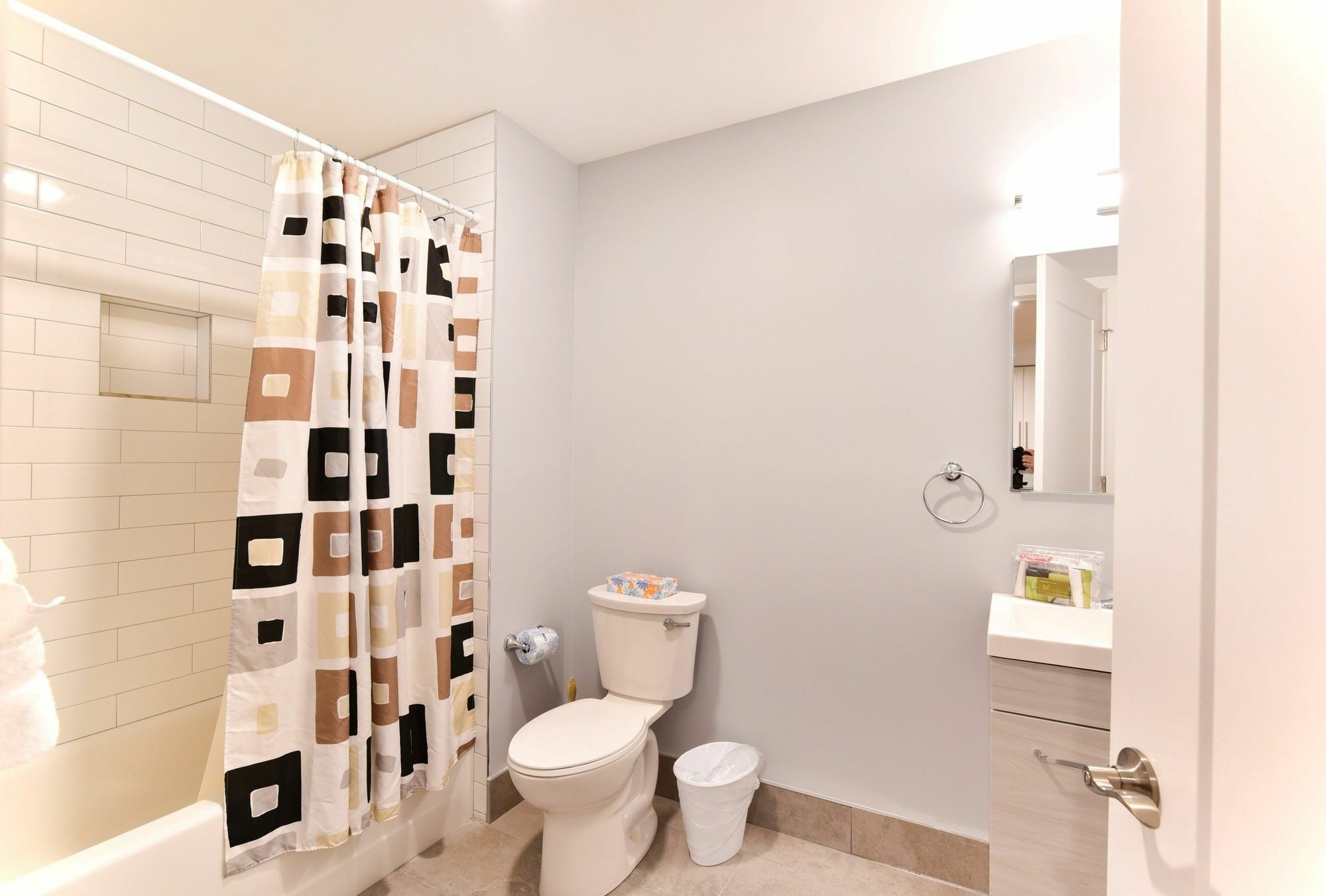 Global Luxury Suites At Longwood 브루클라인 외부 사진