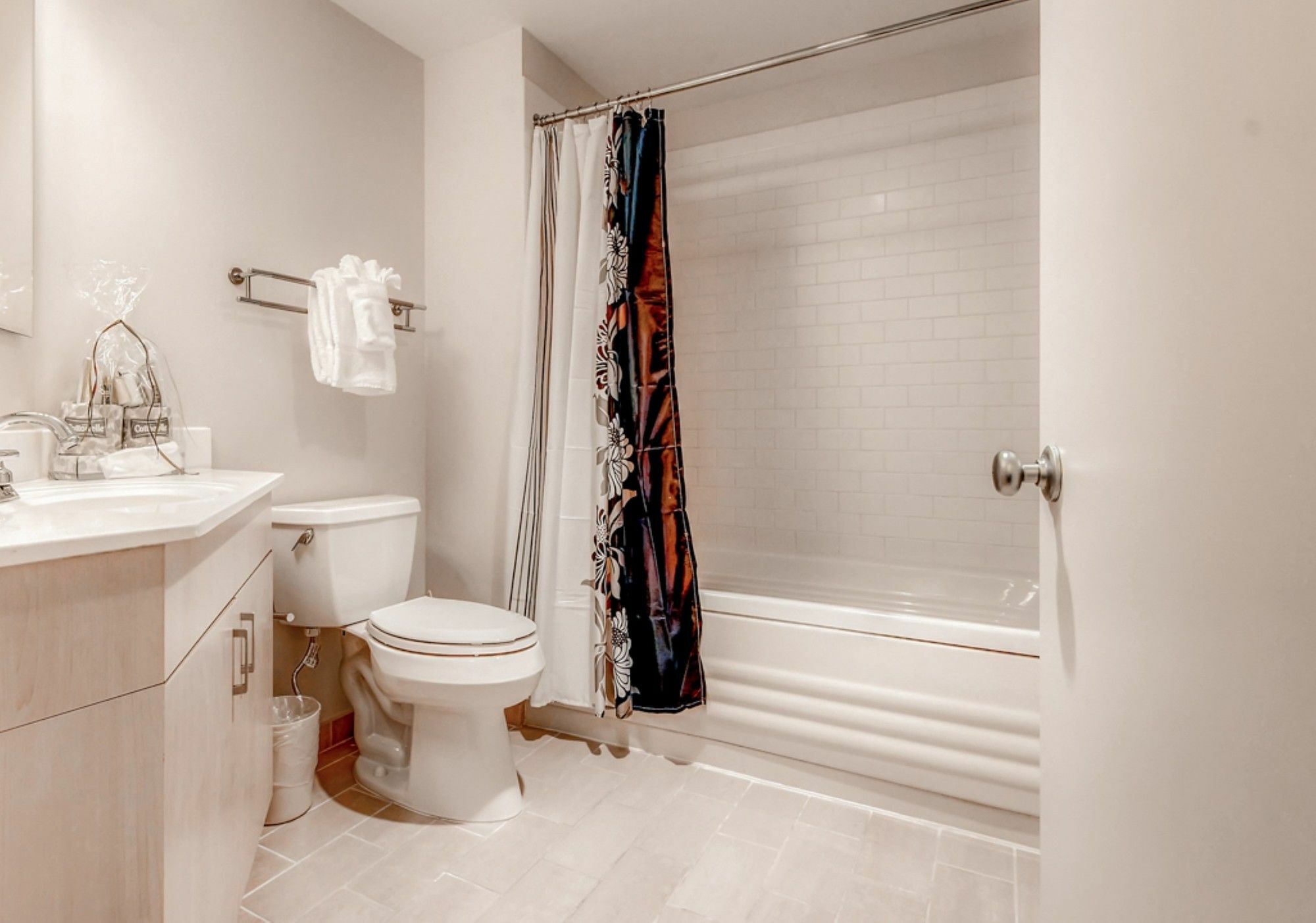 Global Luxury Suites At Longwood 브루클라인 외부 사진
